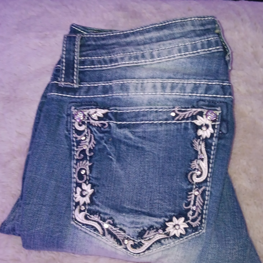 Miss Me Denim Skinny Size 28 Jeans with Intricate White Detailing